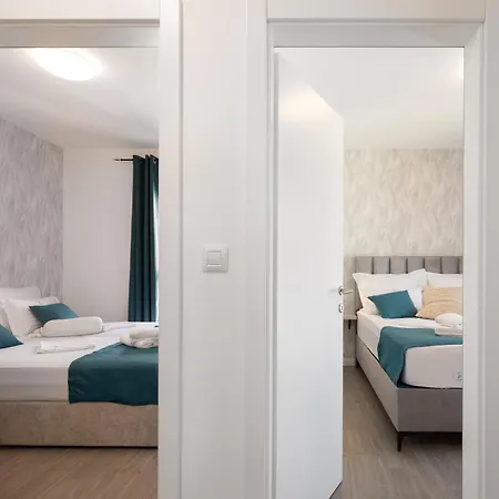 Tt With Sea View And Private Parking Apartment
