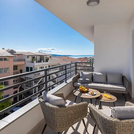 Tt With Sea View And Private Parking Apartment